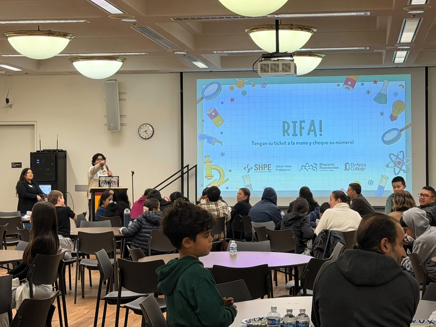 Educating Parents on Higher Education: Equipando Padres